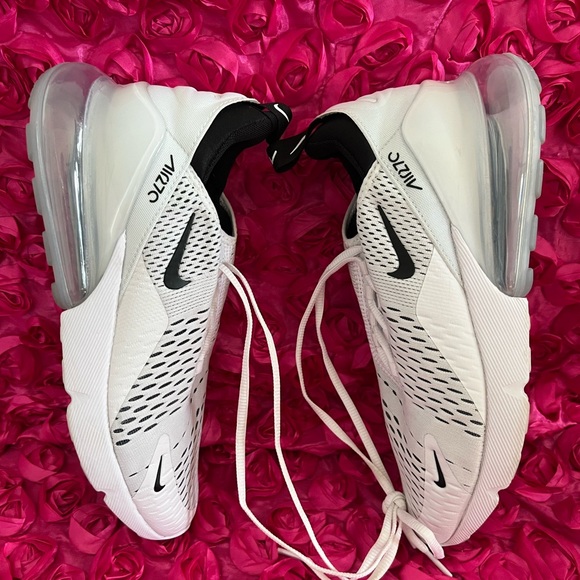 Nike Air Max 270 Women's Shoes - Picture 2 of 8